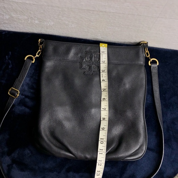 Tory Burch Black Pebbled Leather Crossbody Bag - Picture 5 of 6